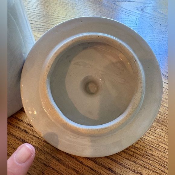 Blue and white Ceramic jar with windmill design - Picture 4 of 6